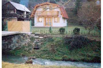 Slovacia Chata Trenčianske Teplice, Exteriorul